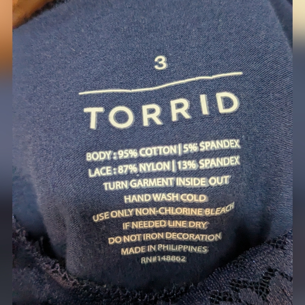 💚 Torrid 3X Tank Top Bundle - Picture 3 of 8